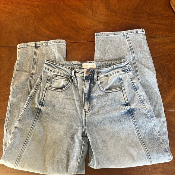 Risen Jeans Barrel Leg Denim Jeans, Light Wash, size 5/27 - Picture 2 of 9